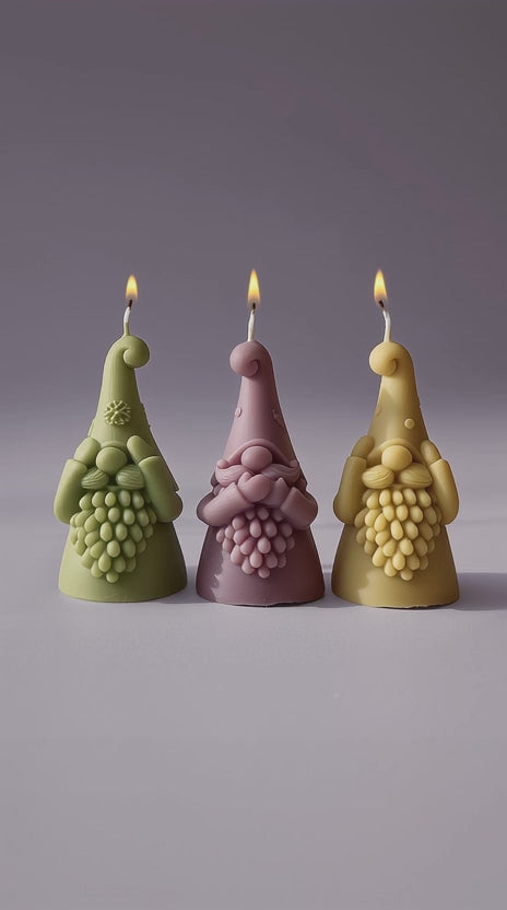 Velas De Natal em Formato De Gnomos l Aromática, 100% Vegetal e Artesanal